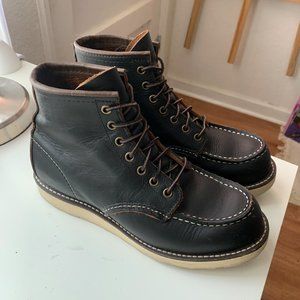 Redwings 6"  classic Mocs boots